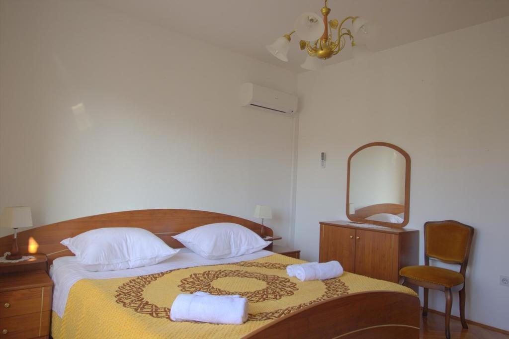 Apartmani Neda Kali Bagian luar foto