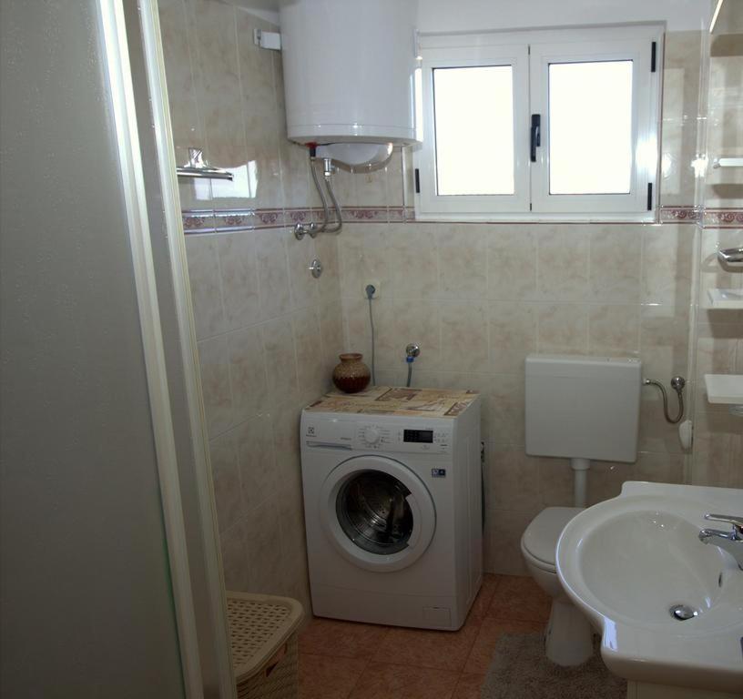 Apartmani Neda Kali Bagian luar foto